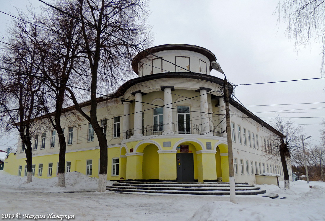 Касимов, Школьный переулок, 1 / Улица Губарева, 1