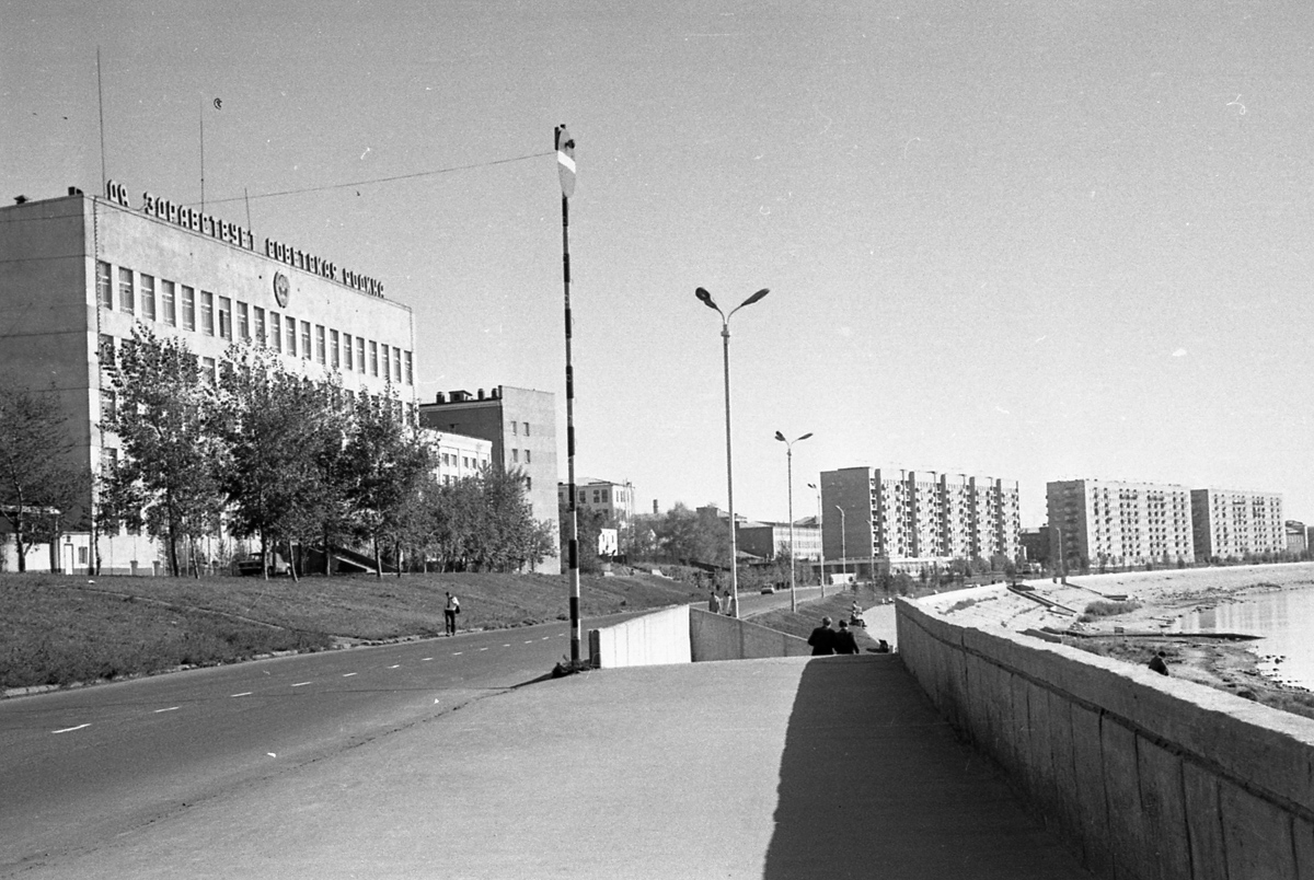 Омск, Улица Ленина, 48/1; Иртышская набережная, 12; Иртышская Набережная, 13; Иртышская Набережная, 14
