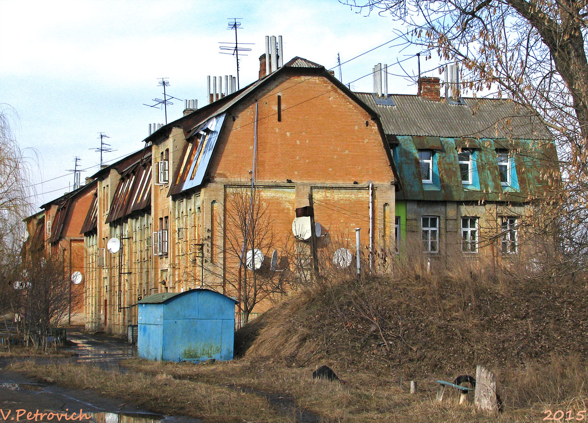 Мерефа, Леоновская улица, 90; Леоновская улица, 88