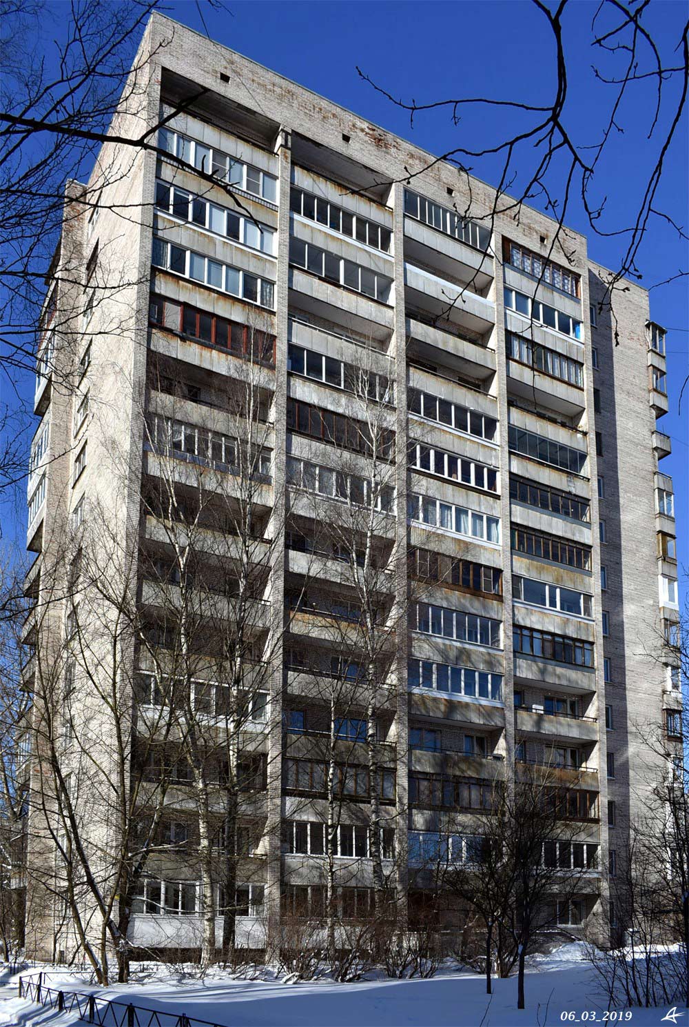 Санкт-Петербург, Улица Вавиловых, 7 корп. 1
