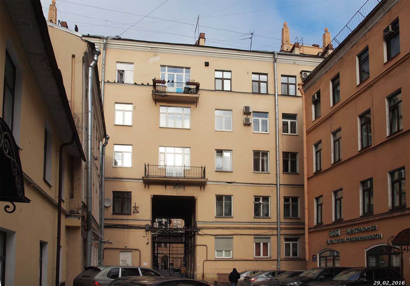 Санкт-Петербург, Невский проспект, 107 лит. А; Невский проспект, 107 лит. В