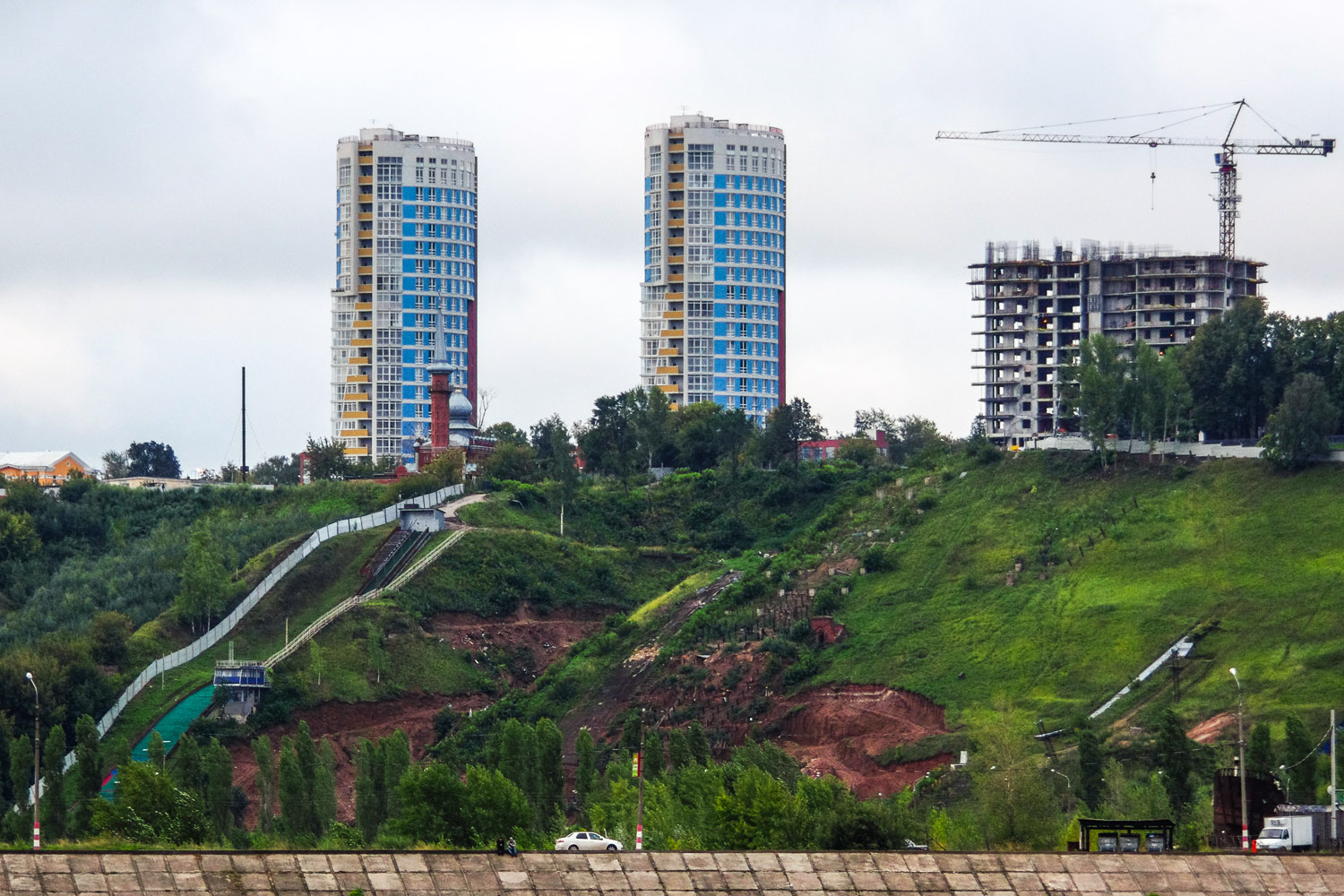 Нижний Новгород, Казанская набережная, 5; Сенная площадь, 1; Казанская набережная, 6