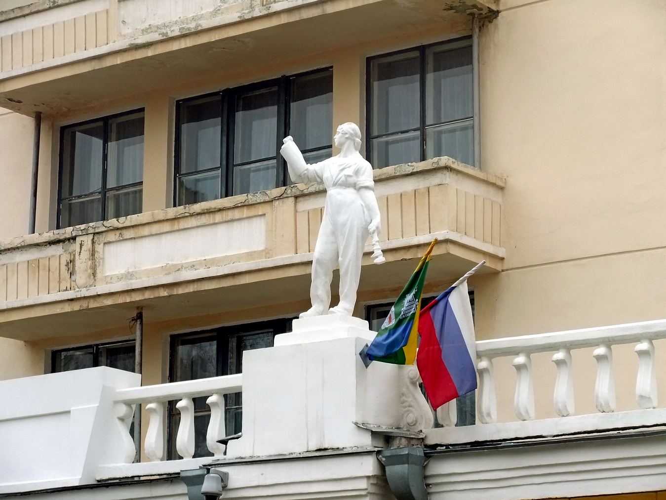 Yekaterinburg, Красноармейская улица, 1. Please create new gallery