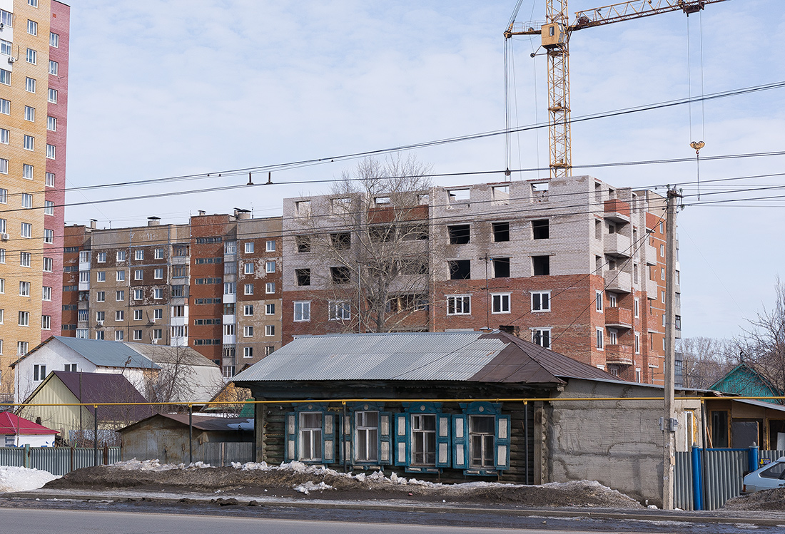 Уфа, Улица Ахметова, 288; Улица Ахметова, 300/3 стр