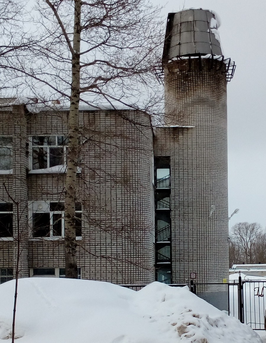 Березники, Улица Веры Бирюковой, 9