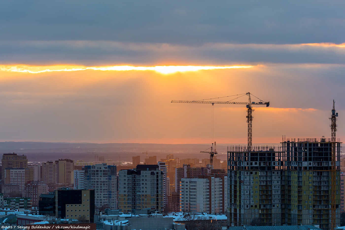 Пермь, Вильвенская улица, 6; Улица Куйбышева, 61; Камчатовская улица, 18; Улица Революции, 48Б. Пермь — Панорамы