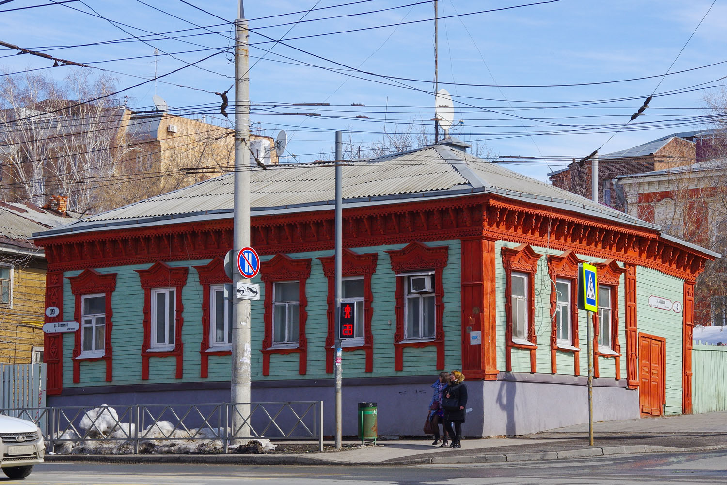 Самара, Улица Водников, 19 / Улица Крупской, 6
