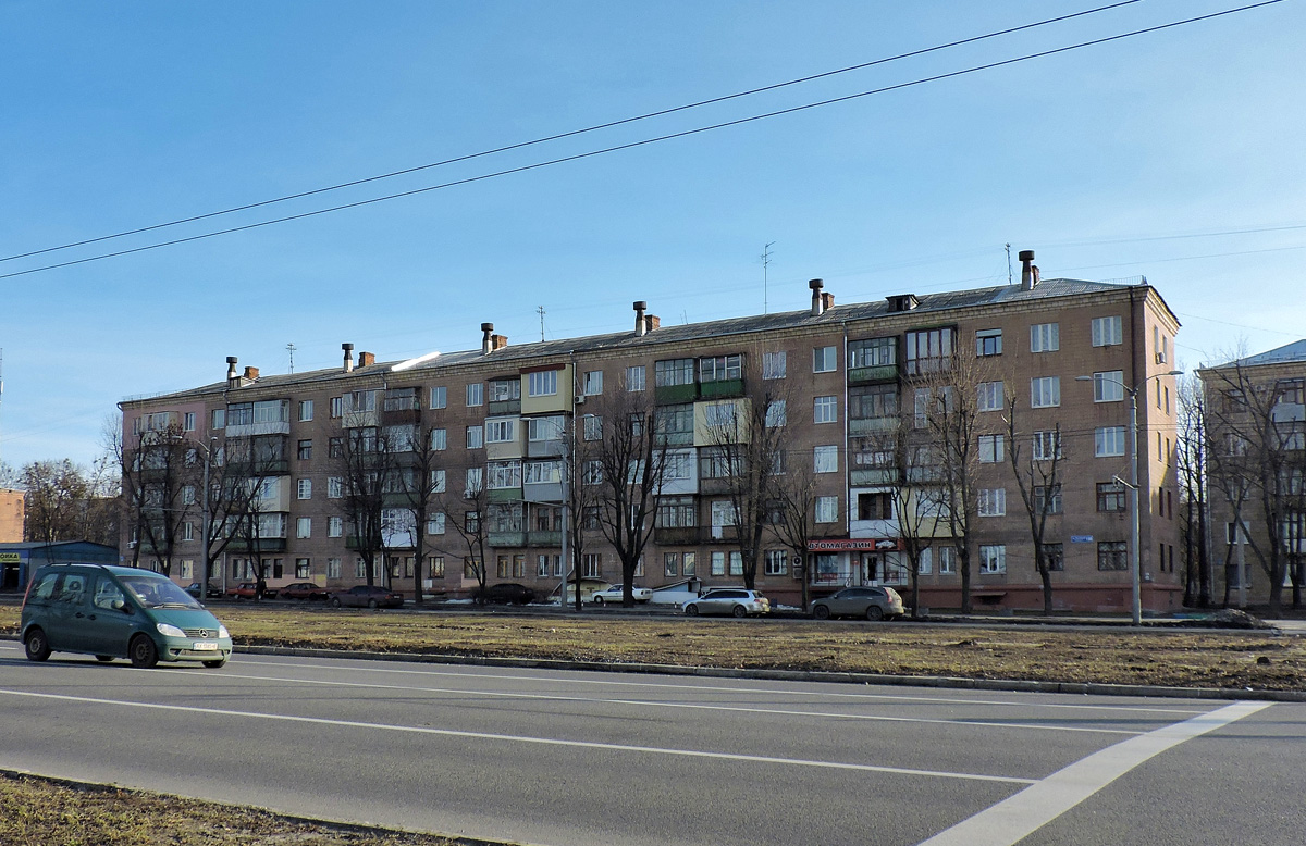 Kharkov, Проспект Героев Харькова, 198