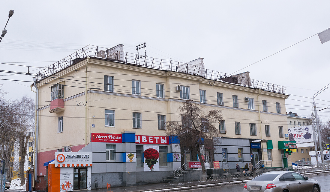 Уфа, Улица 8 Марта, 20 / Айская улица, 85