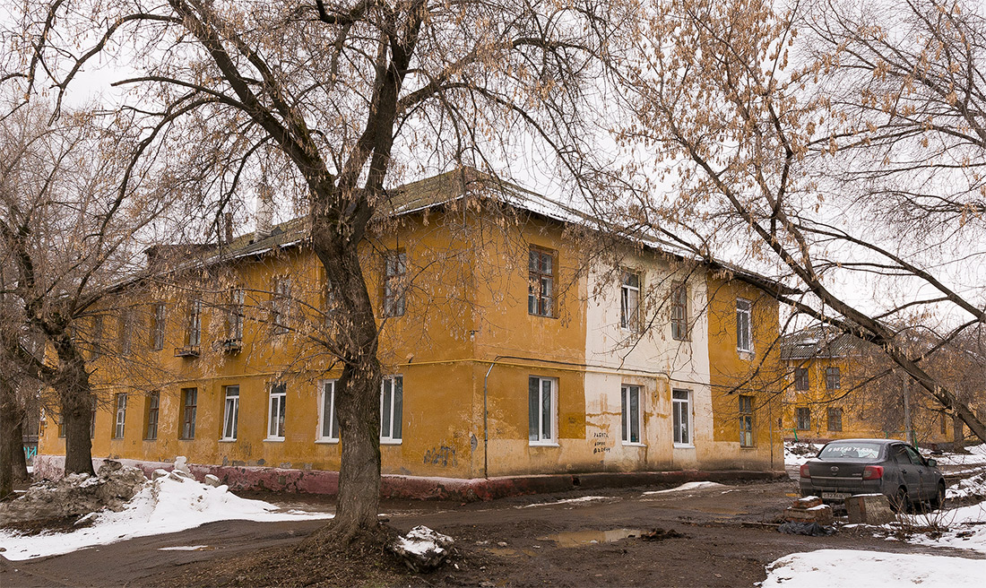 Уфа, Интернациональная улица, 57 / Улица Владимира Маяковского, 1
