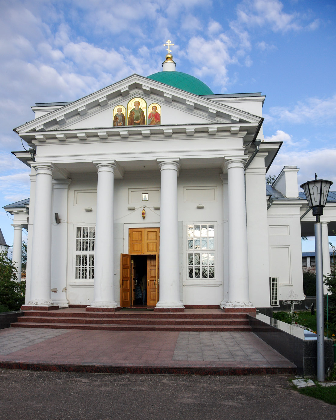 Лысковский район, прочие н.п., пос. Макарьево, улица Набережная, 1 (церковь Макария)