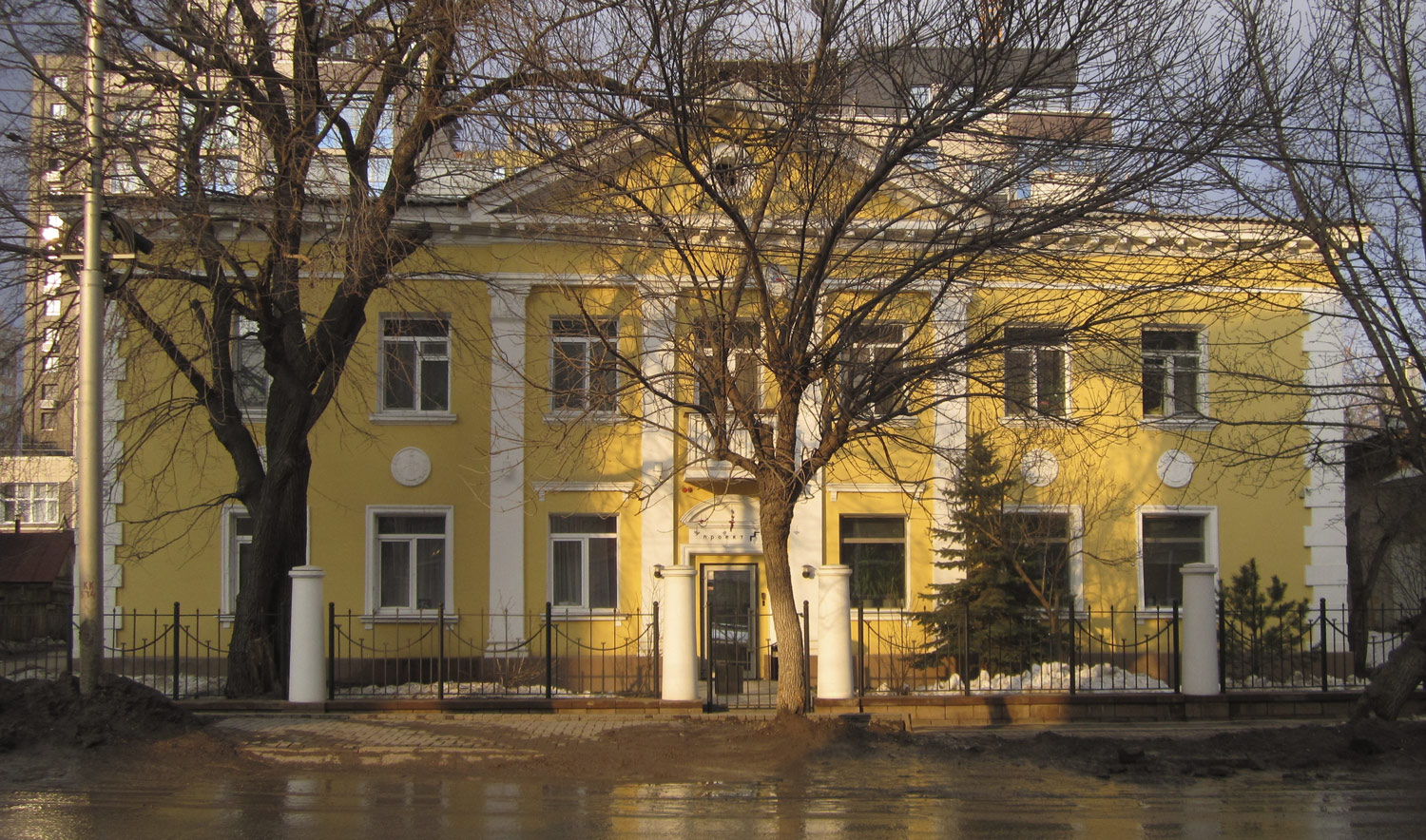 Уфа, Улица Октябрьской Революции, 35