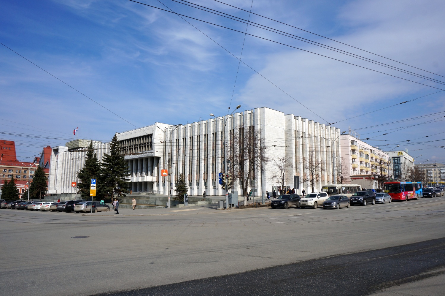 Пермь, Улица Куйбышева, 14 / Петропавловская улица, 56А