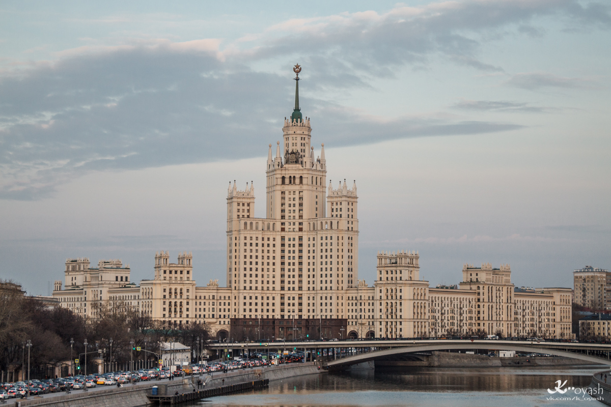 Moscow, Котельническая набережная, 1/15; Садовнический проезд, Большой Устьинский мост