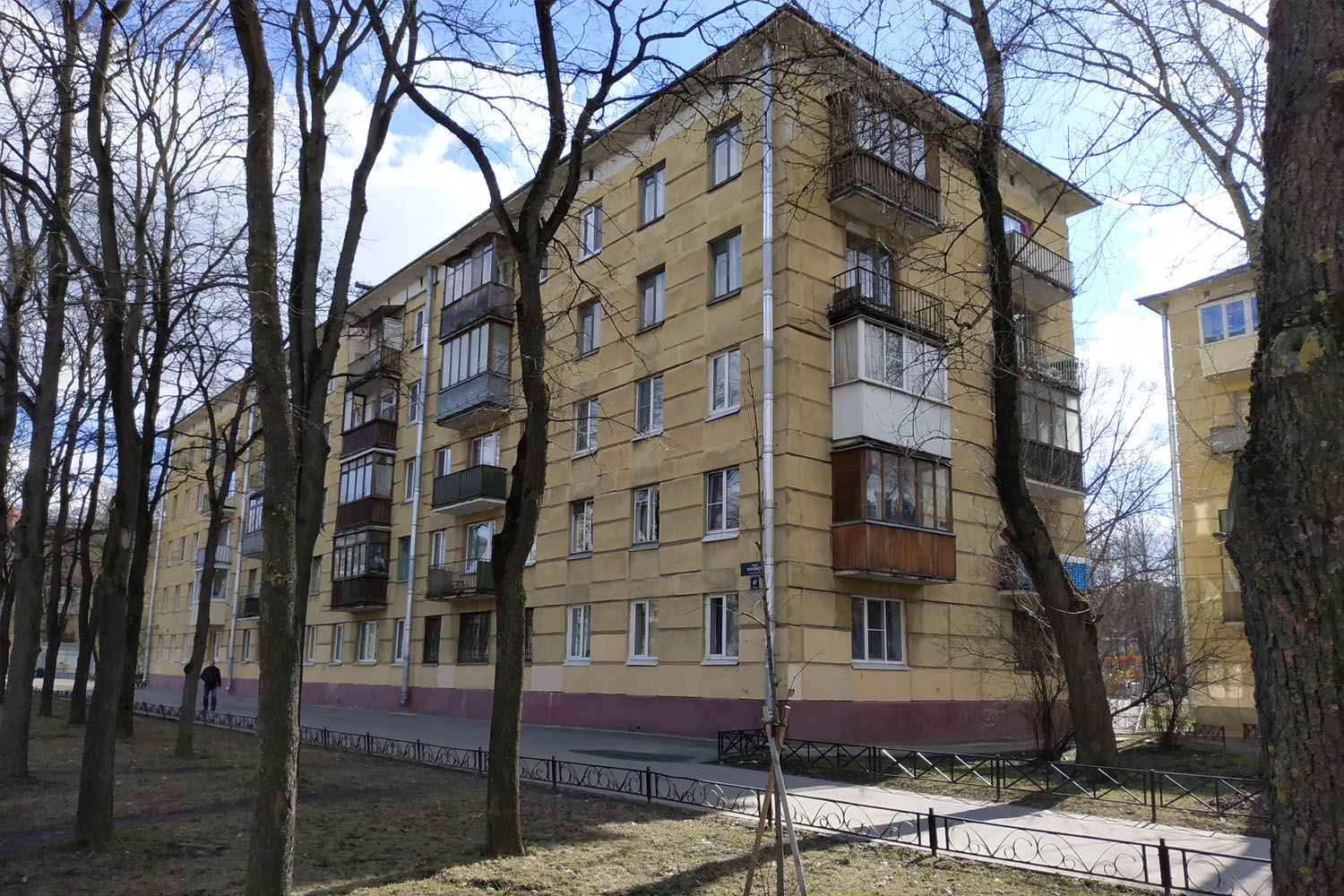 Санкт-Петербург, Улица Ленсовета, 47