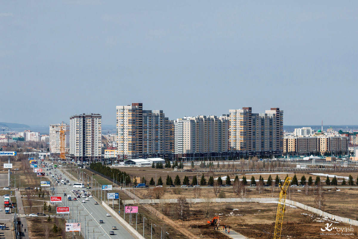 Казань, Проспект Альберта Камалеева, 34А; Проспект Альберта Камалеева, 34; Проспект Альберта Камалеева, 32; Проспект Альберта Камалеева, 30; Проспект Альберта Камалеева, 28 / Улица Тулпар, 9; Проспект Альберта Камалеева, 26 / Улица Габдуллы Кариева, 12