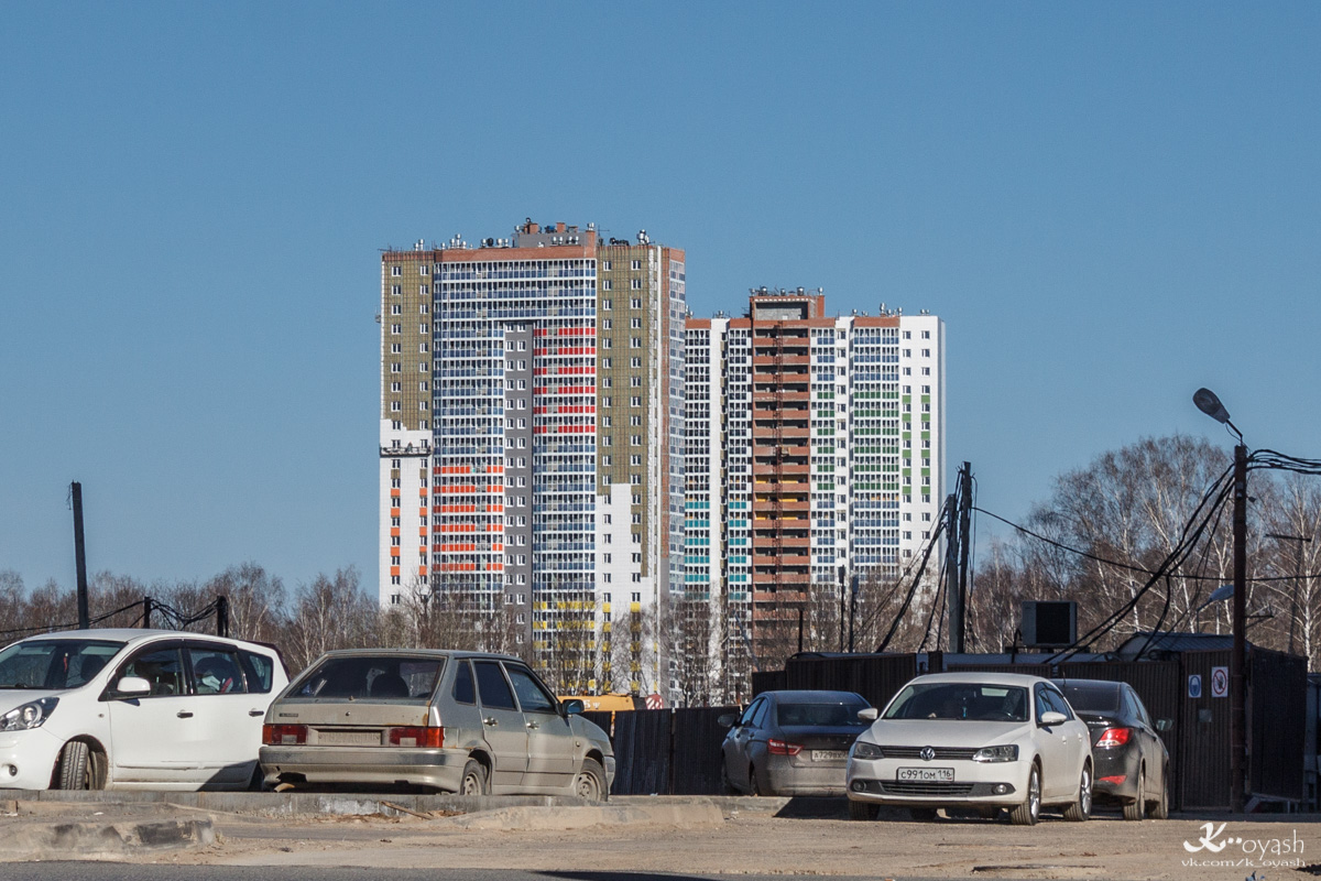 Казань, Улица Братьев Батталовых, 20 корп. 2; Улица Братьев Батталовых, 20 корп. 1