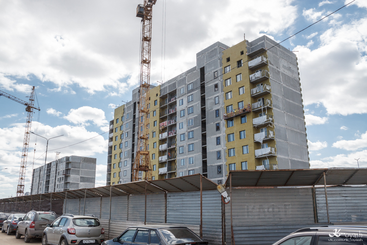 Казань, Улица Александра Курынова, 11 корп. 2; Улица Александра Курынова, 11 корп. 1
