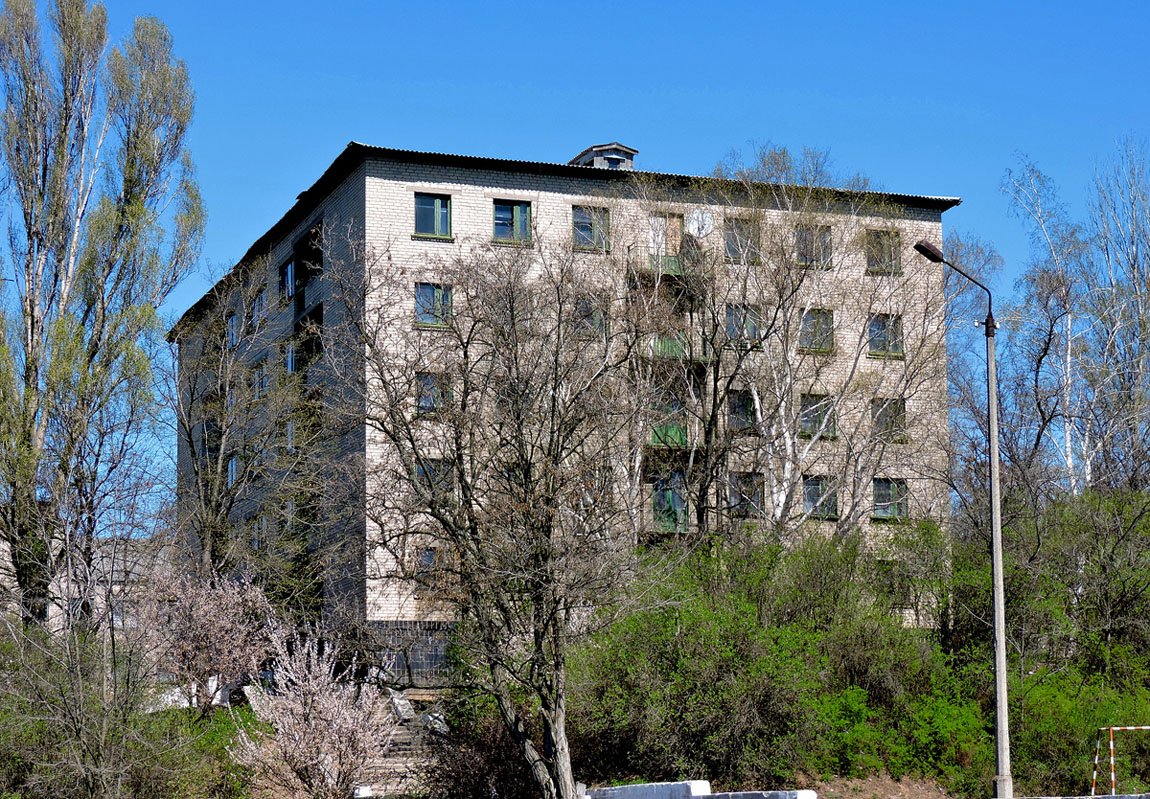 Соледар, Соледарская улица, 1А