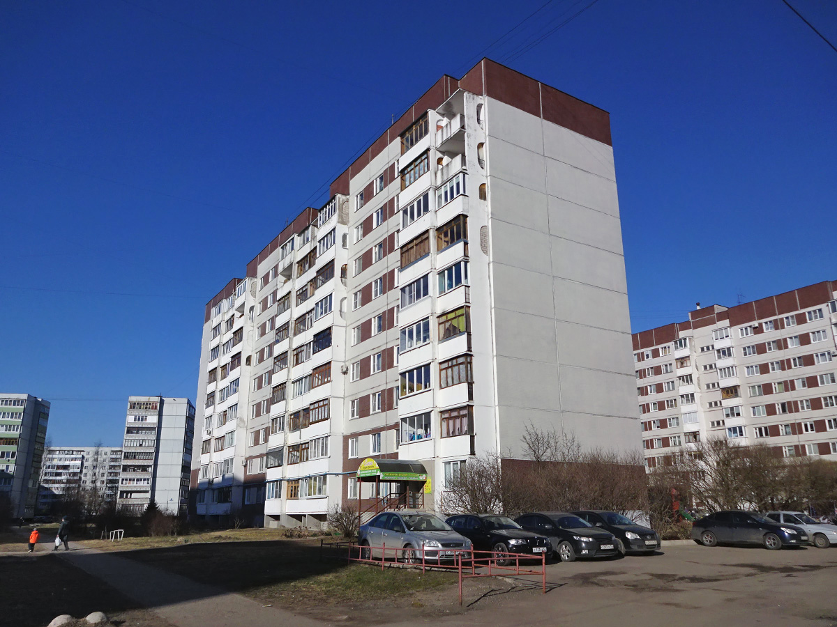 Великий Новгород, Улица Кочетова, 10 корп. 2