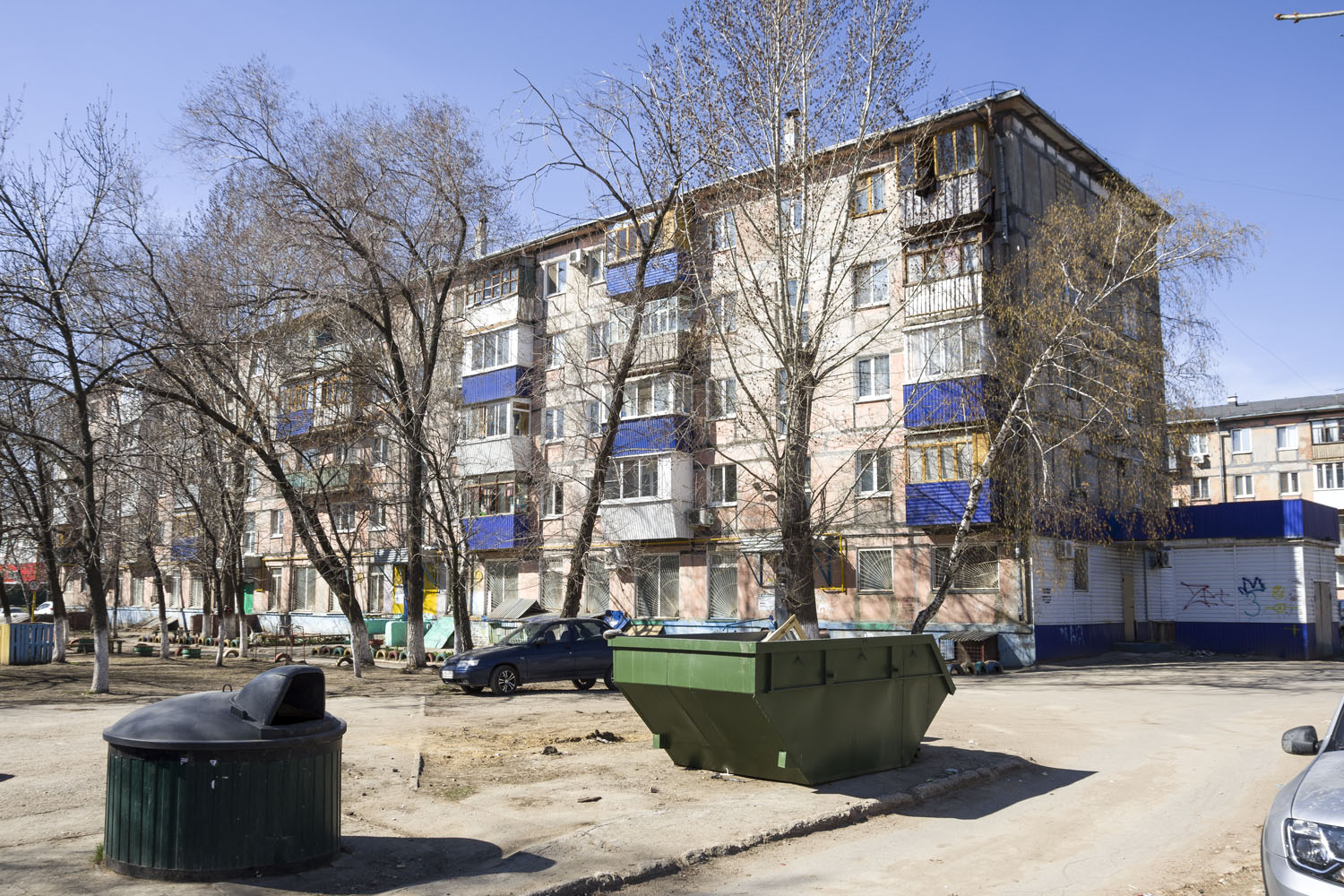 Новокуйбышевск, Улица Калинина, 8