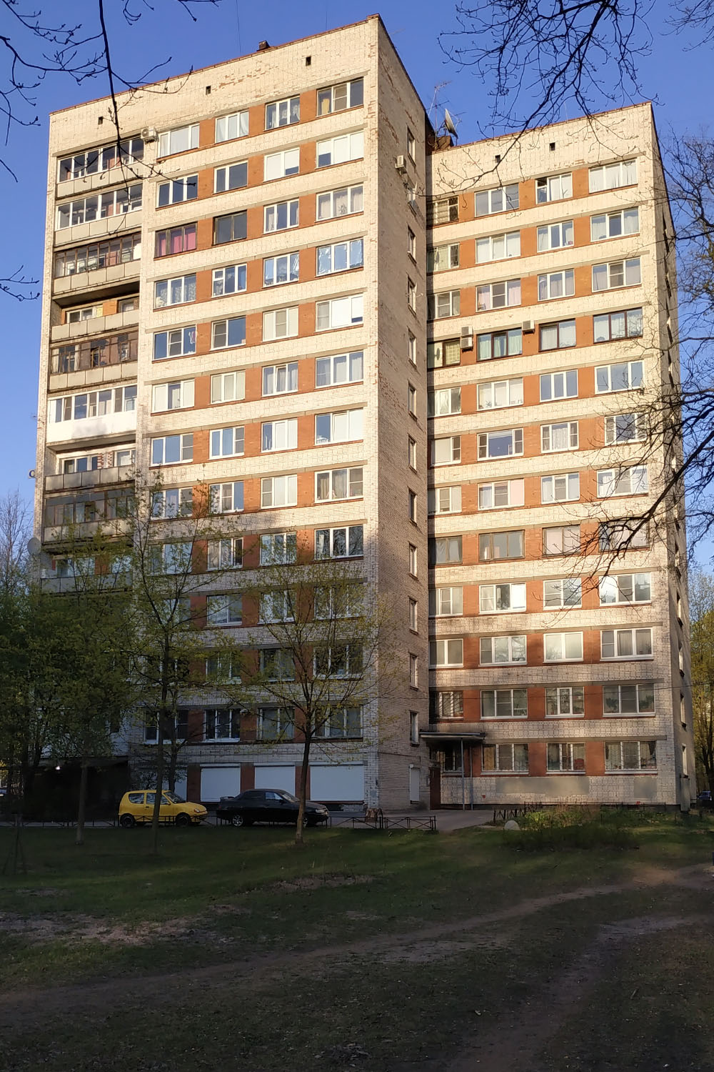 Санкт-Петербург, 2-й Муринский проспект, 27