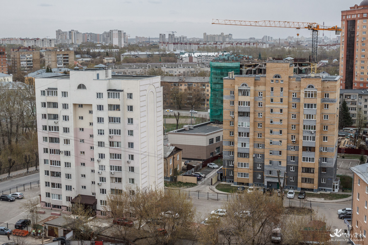 Казань, Улица Амирхана Еники, 4 / Улица Заслонова, 2; Улица Заслонова, 3
