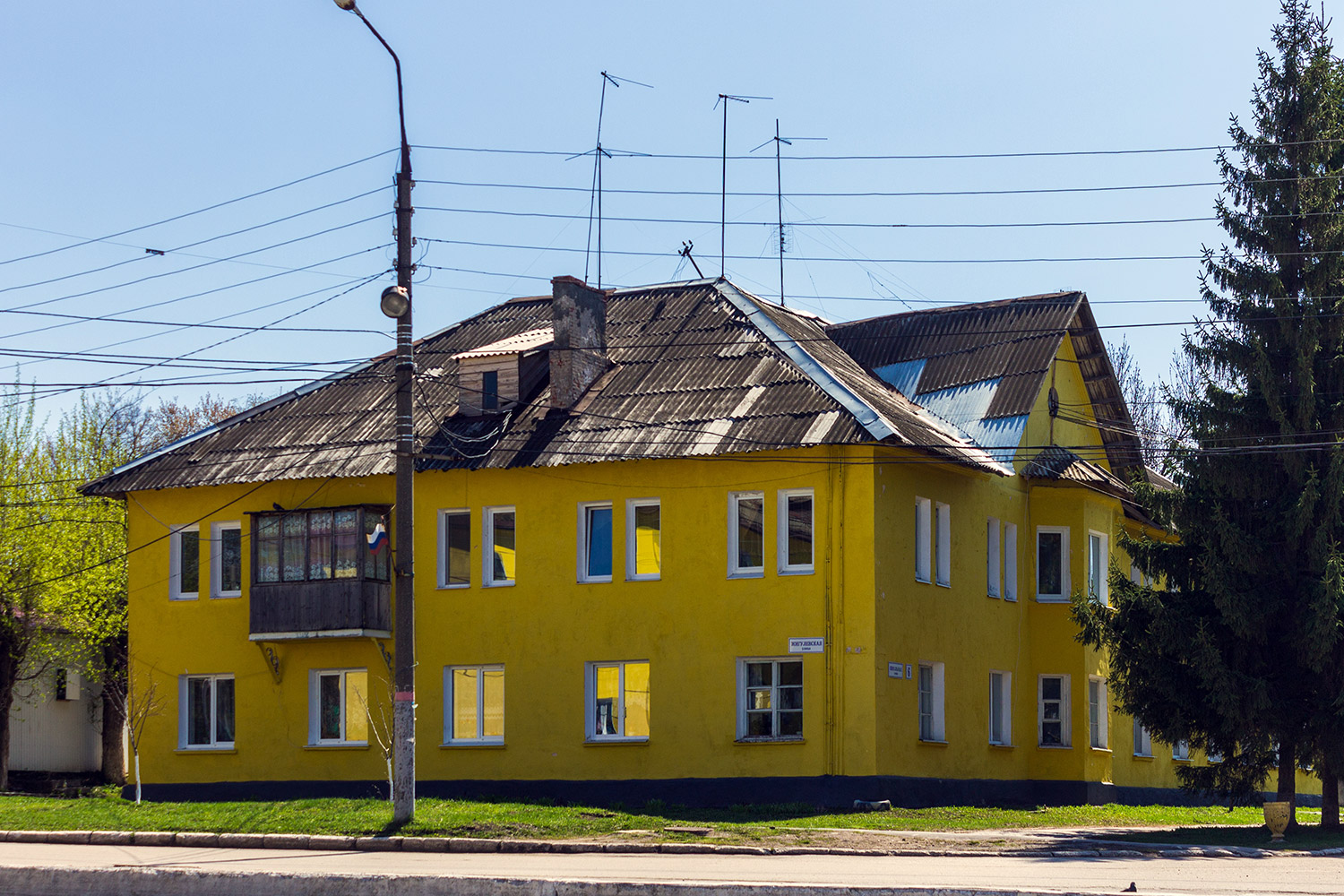 Новосемейкино, Школьная улица, 6