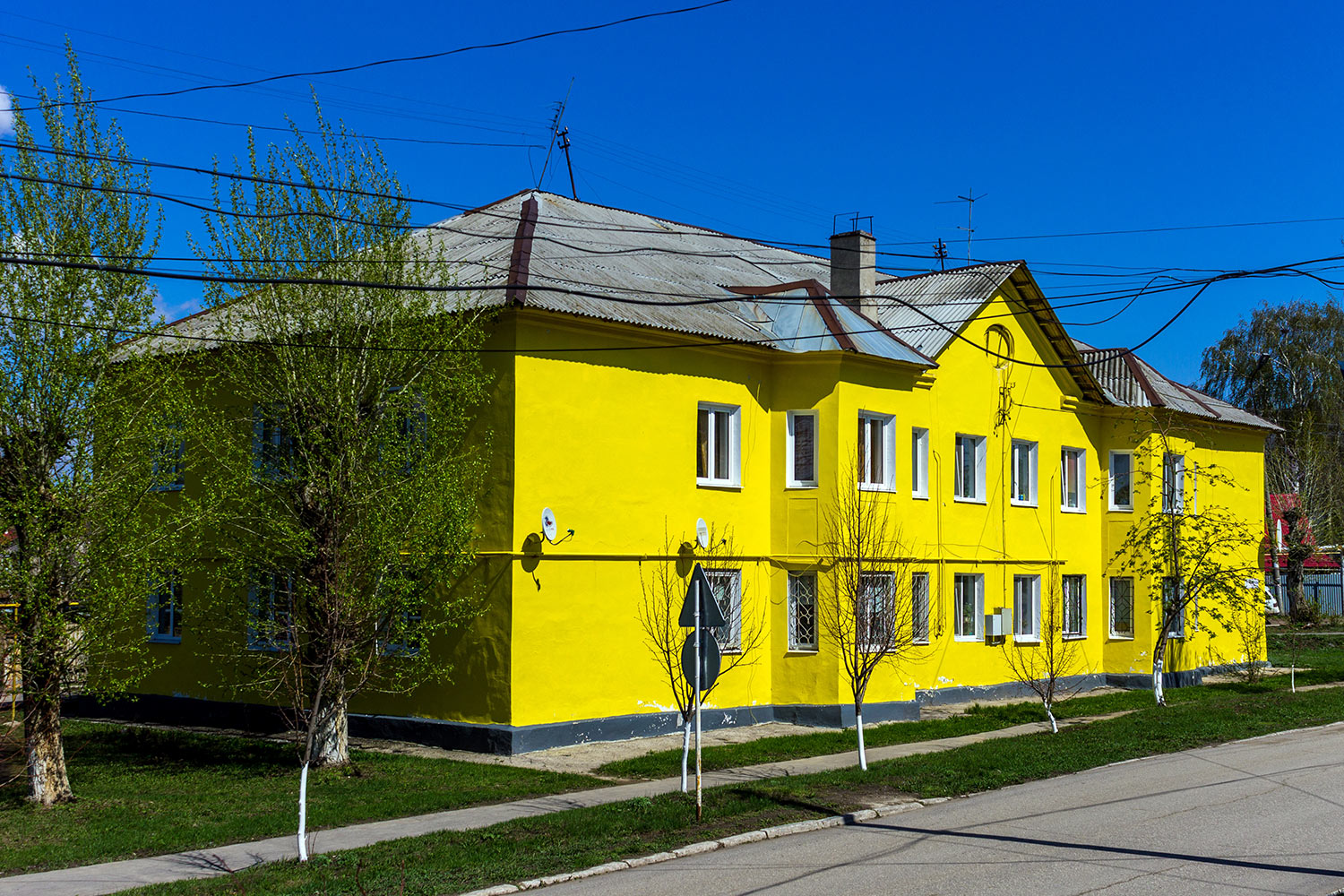 Новосемейкино, Жигулёвская улица, 2