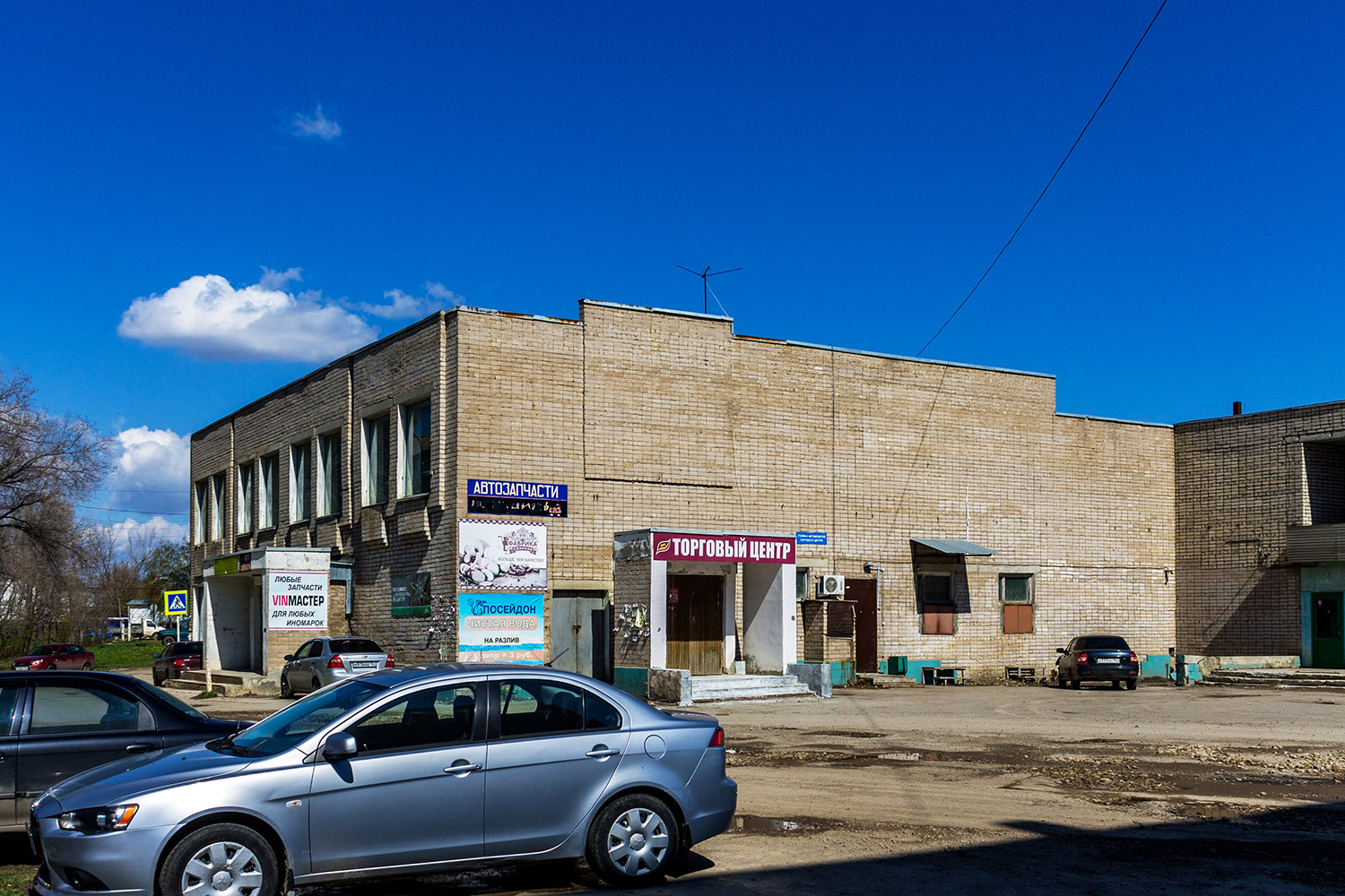 Новосемейкино, Улица Мира, 8