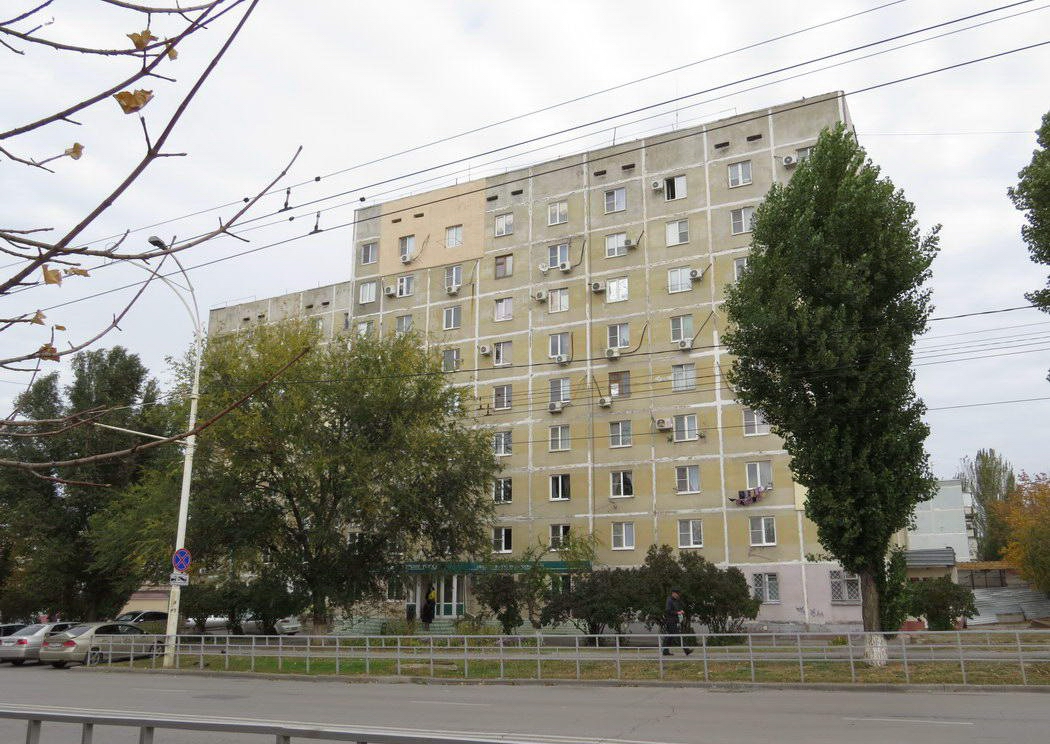 Волгодонск, Молодёжная улица, 7