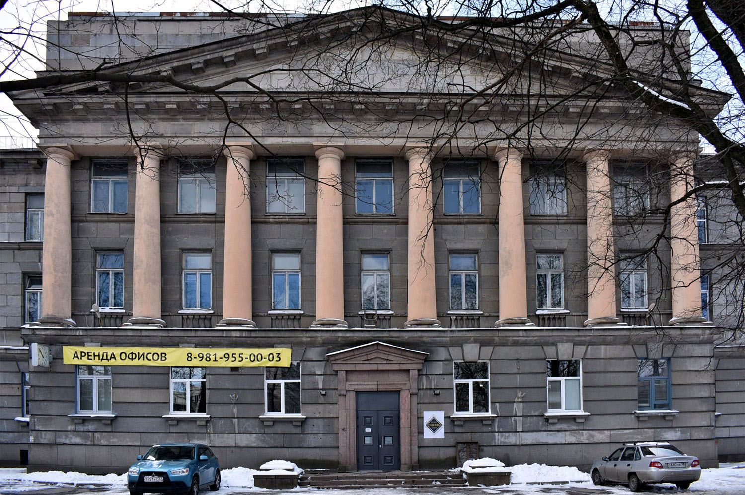 Saint Petersburg, 2-й Муринский проспект, 49
