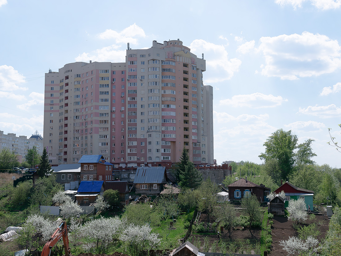 Уфа, Большая Московская улица, 9; Большая Московская улица, 7; Большая Московская улица, 5; Улица Бехтерева, 16