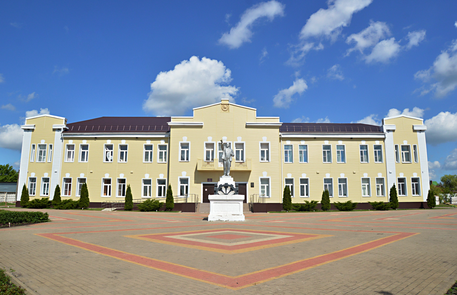 Liski, Площадь Революции, 10 Liski, Площадь Революции, 10