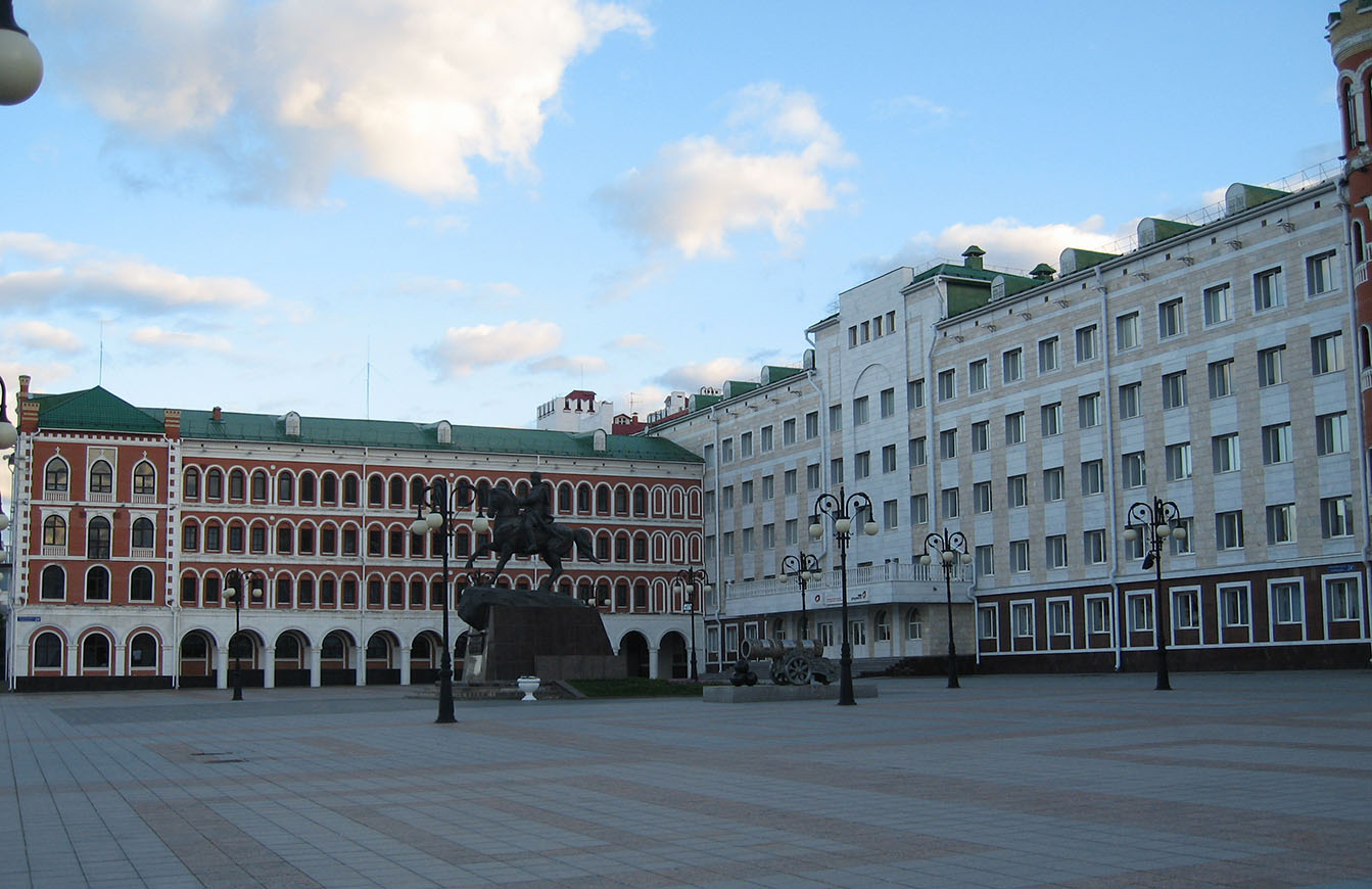 Yoshkar-Ola, Ленинский проспект, 24б; Ленинский проспект, 24а