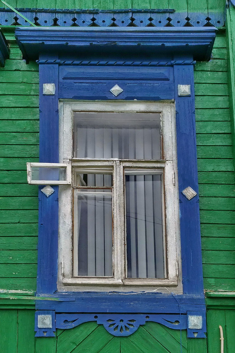 Некрасовское, Набережная улица, 46 Детский сад. Резные наличники