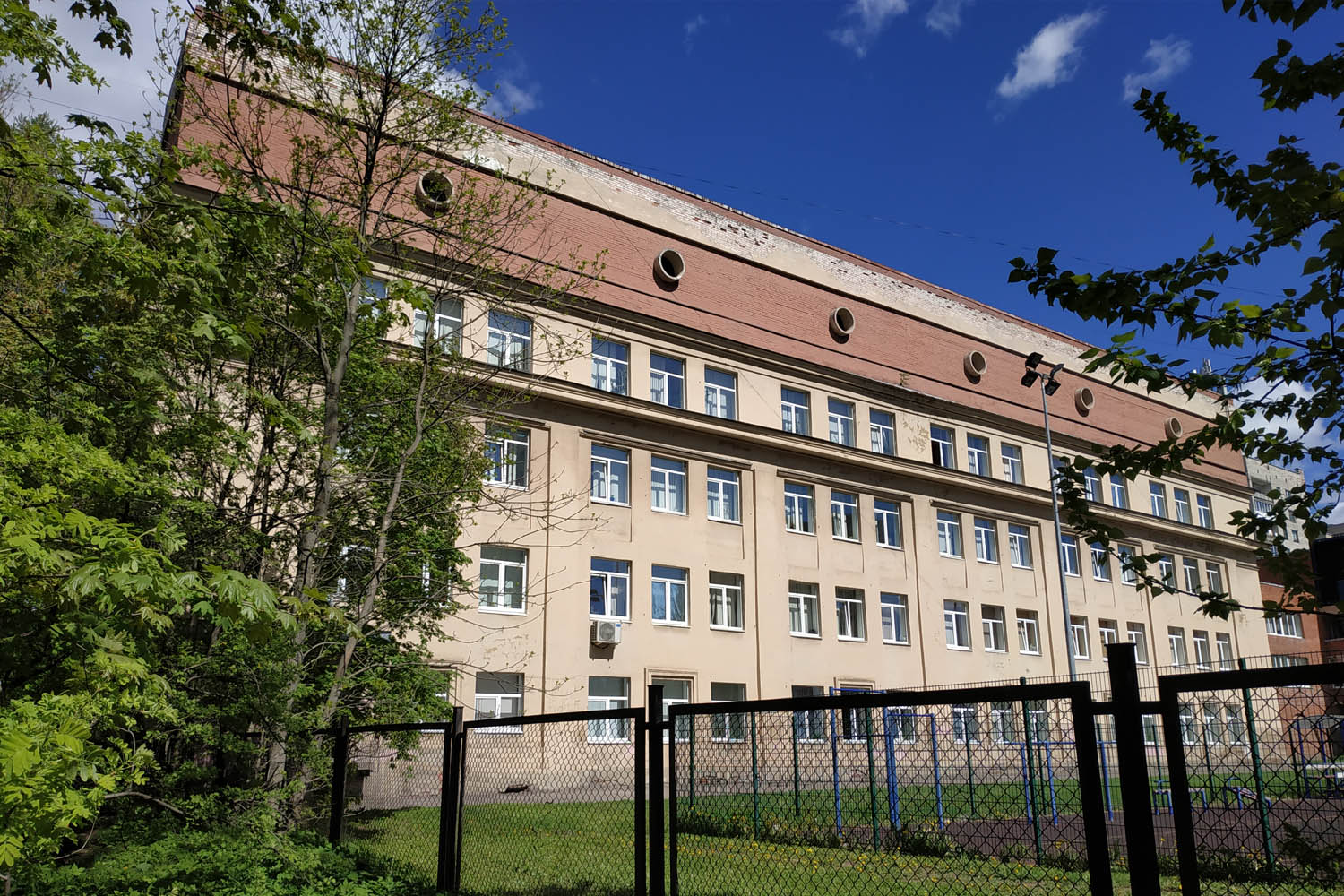 Санкт-Петербург, 2-й Муринский проспект, 43