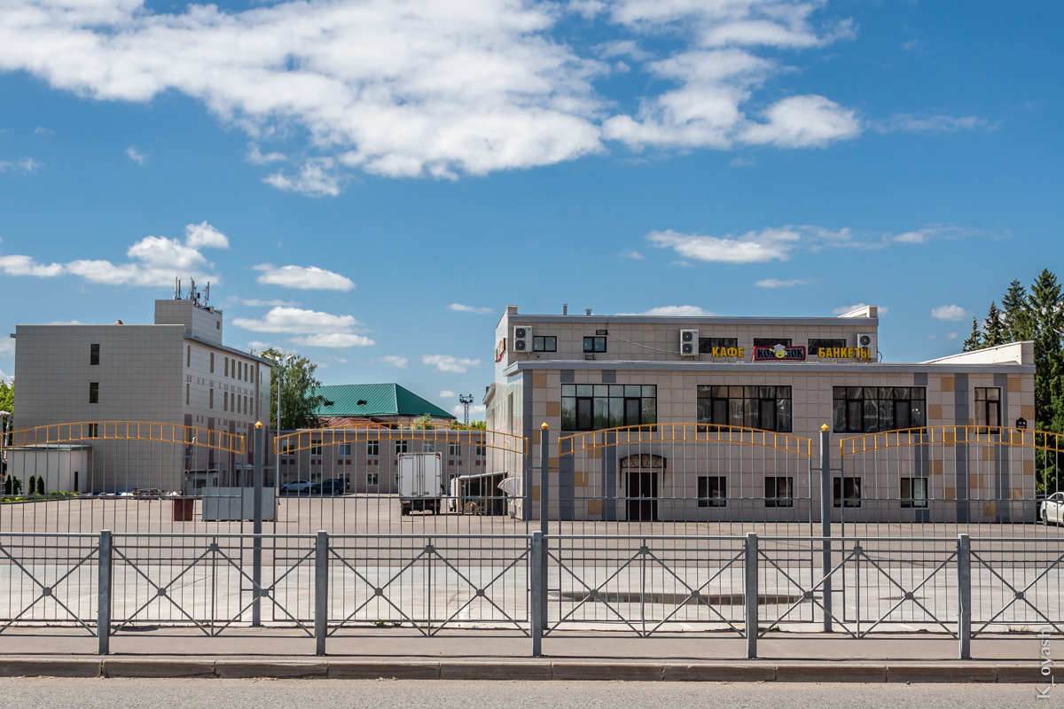 Казань, Улица Мазита Гафури, 50 корп. 6; Улица Мазита Гафури, 50 корп. 4