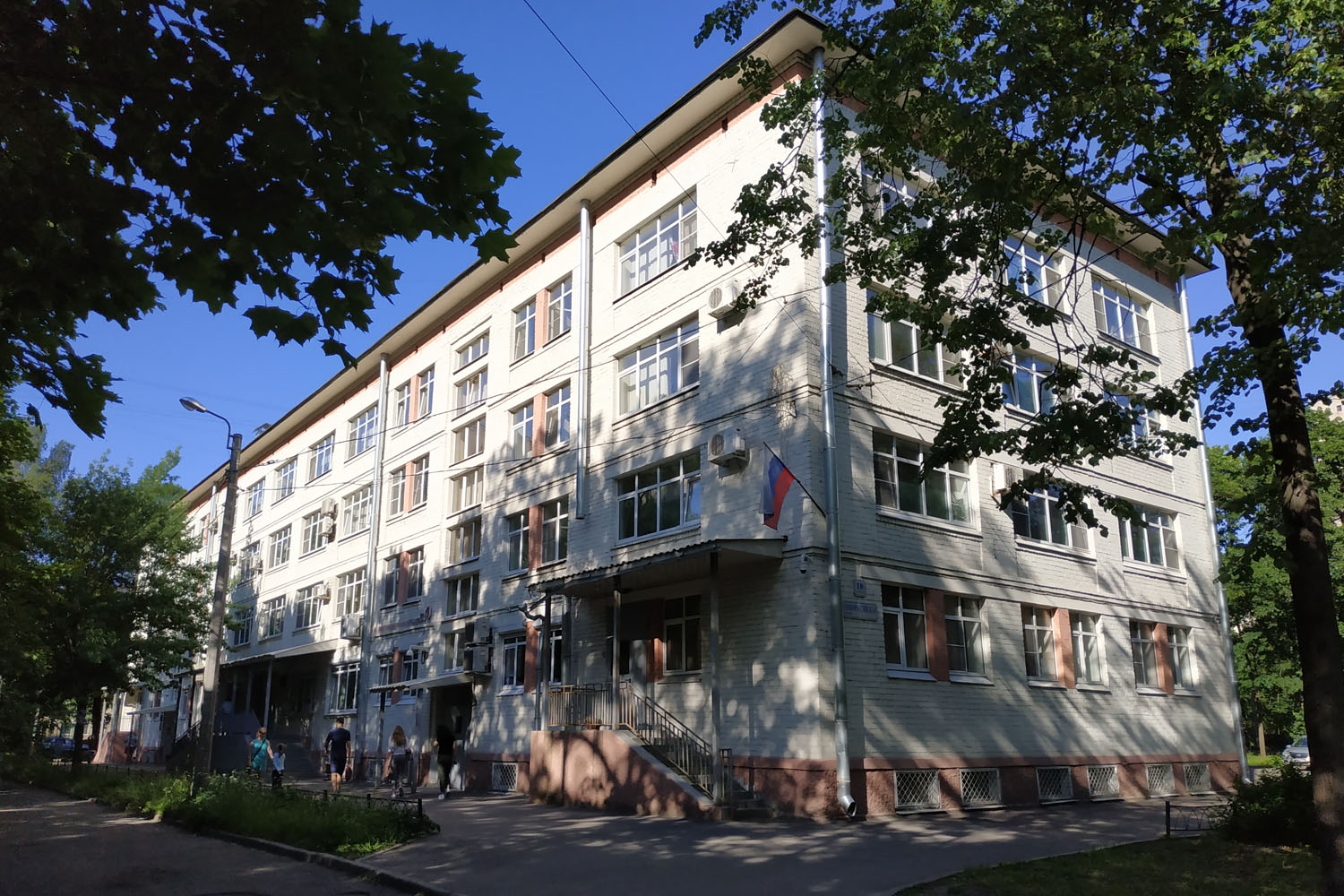 Санкт-Петербург, Новороссийская улица, 18