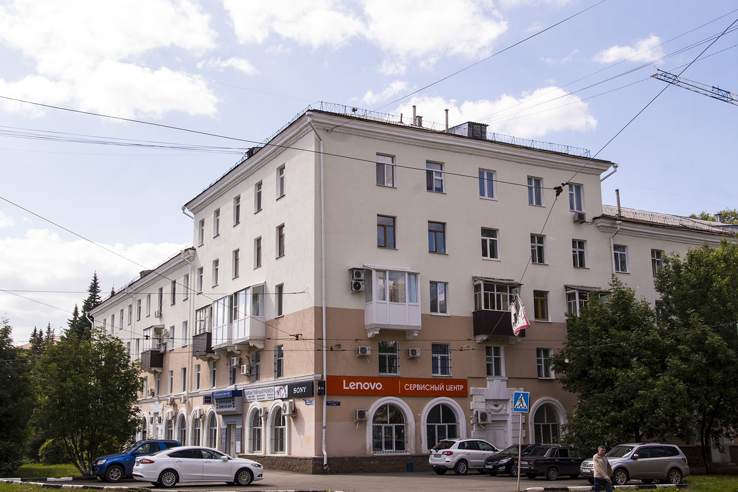Уфа, Кольцевая улица, 43 / Улица Мира, 43