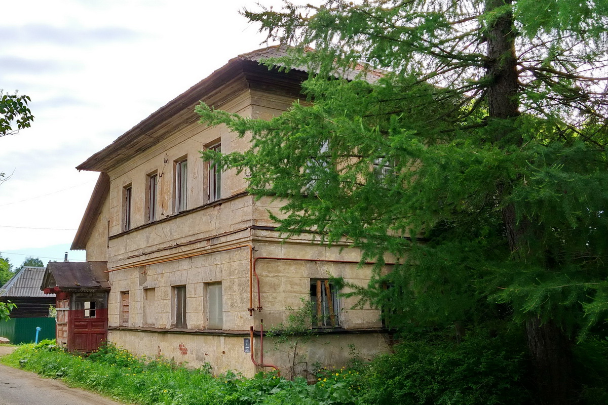 Некрасовское, Комсомольская улица, 12