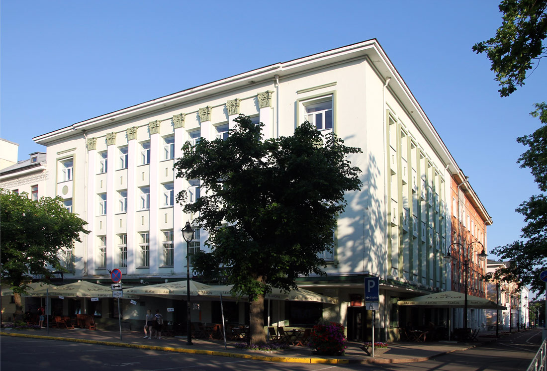 Нарва, Peetri plats, 1