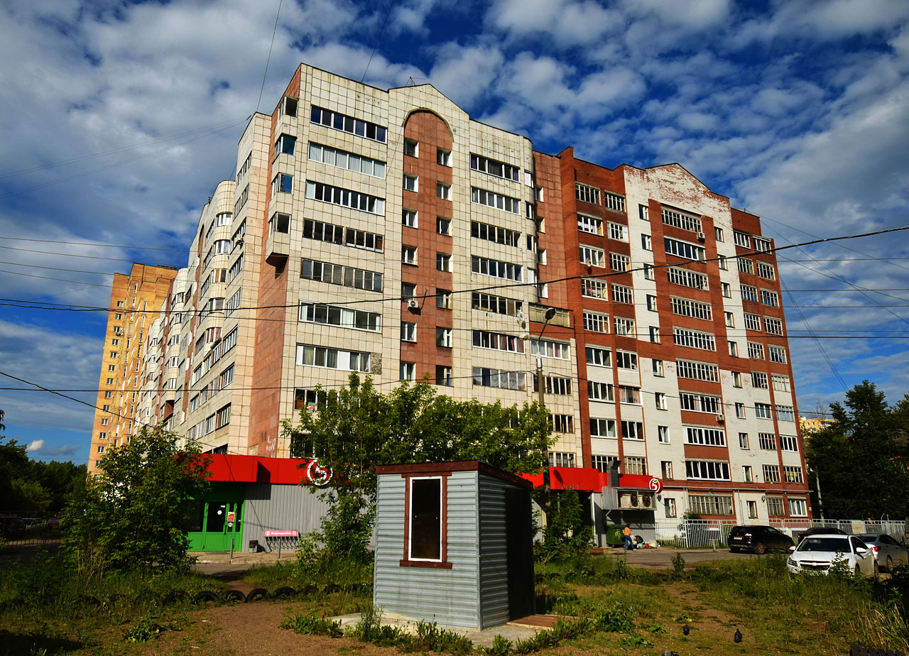 Пермь, Улица Барамзиной, 42