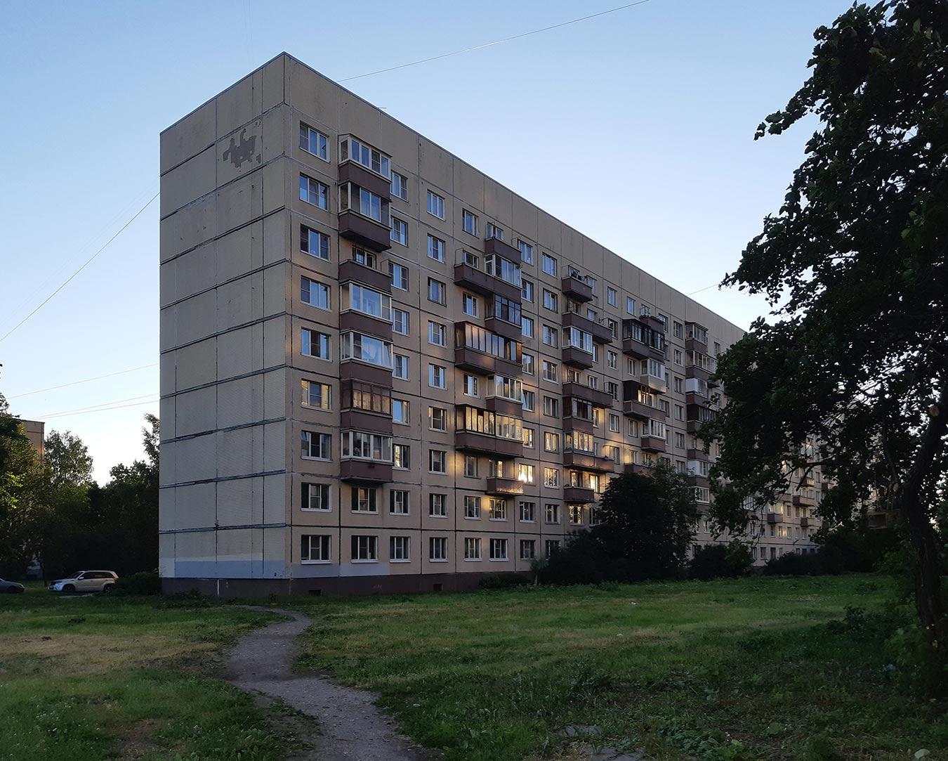 Saint Petersburg, Октябрьская набережная, 124 корп. 2