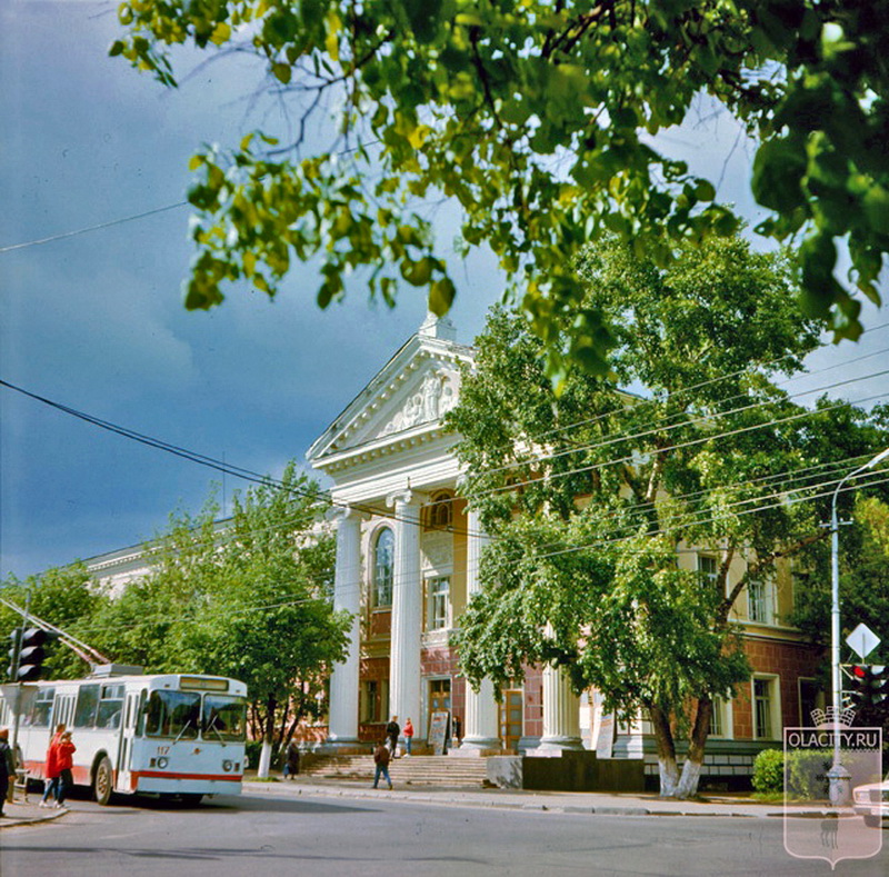 Йошкар-Ола, Комсомольская улица, 128 / Улица Пушкина, 26