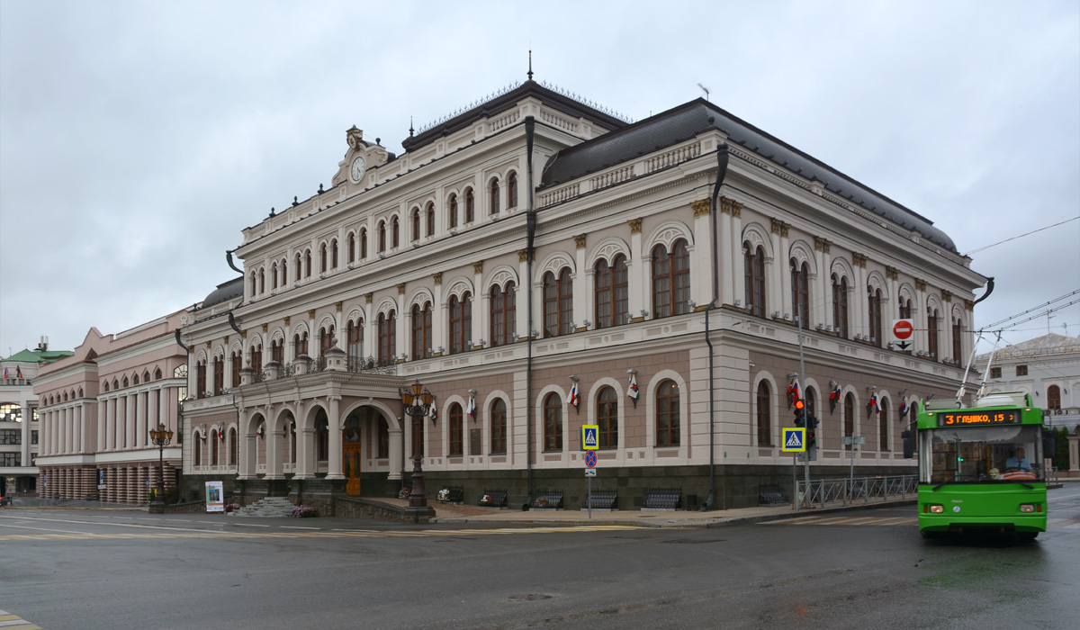 Казань, Улица Карла Маркса, 33 / Улица Пушкина, 62