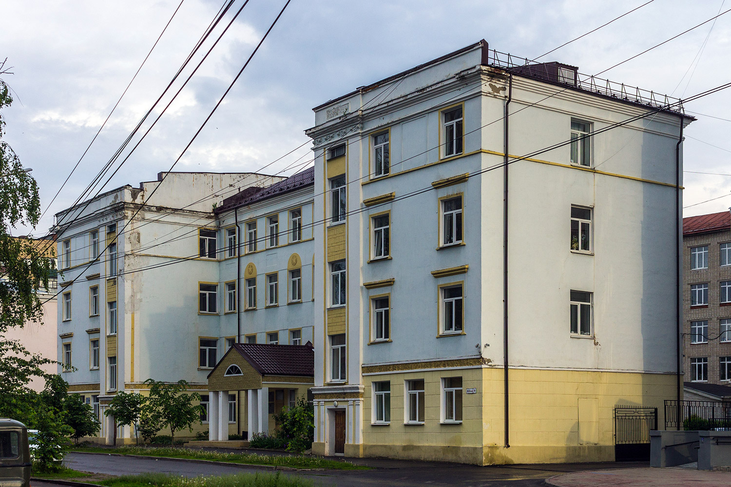 Курск, Золотая улица, 8