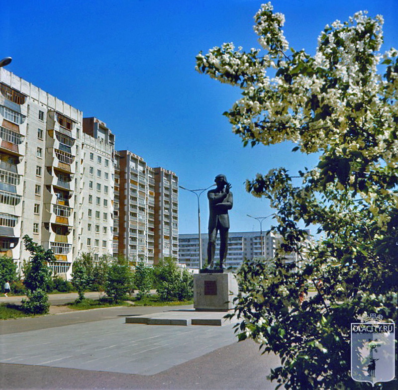 Йошкар-Ола, Бульвар Чавайна, 18; Бульвар Чавайна, 16; Улица Петрова, 8; Бульвар Чавайна, 14