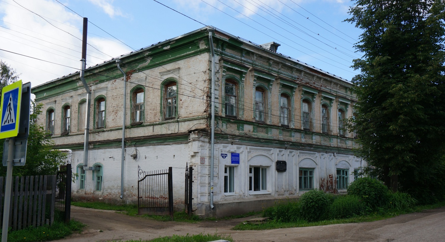 Кунгур, Октябрьская улица, 18