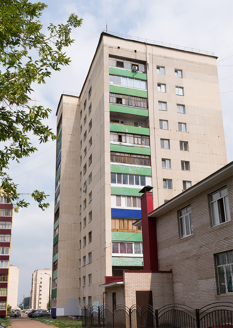 Ishimbai, Улица Космонавтов, 4